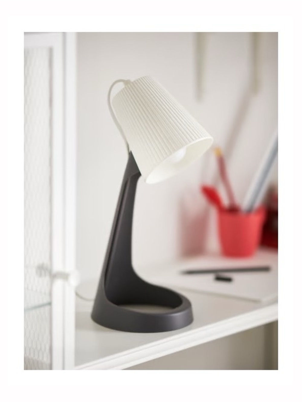 NWT IKEA SVALLET Work Lamp Desk Lamp Table Lamp and 2 pack LED bulbs